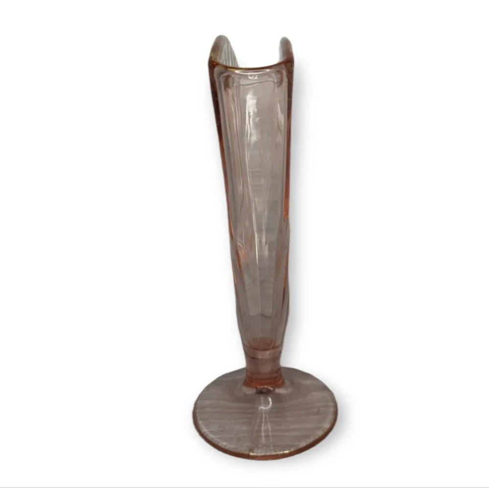 Vintage Depression Pink Glass Fan Shaped Flower Vase - Picture 2 of 9